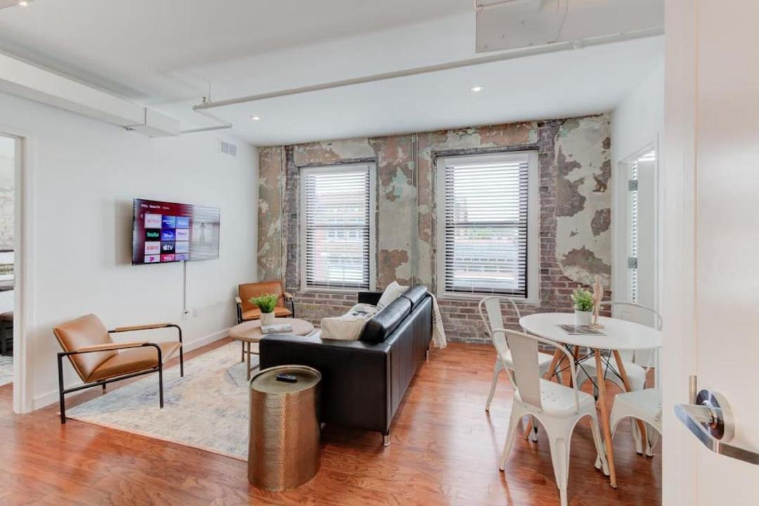 Photo of Livingroom in South Main Historic District