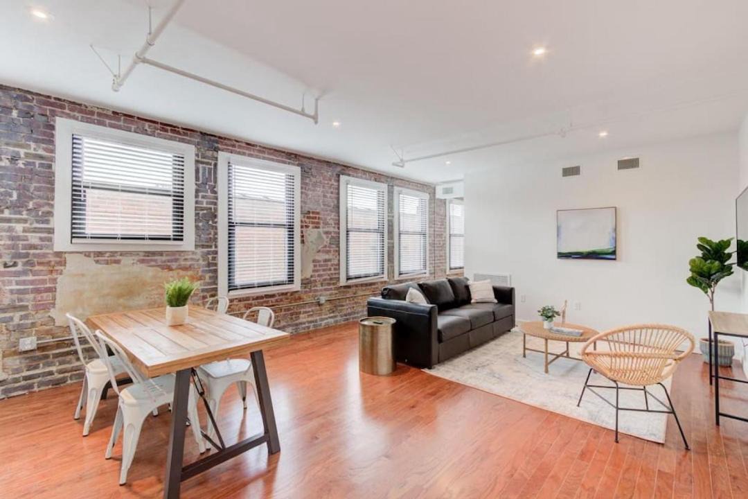 Photo of Livingroom in South Main Historic District
