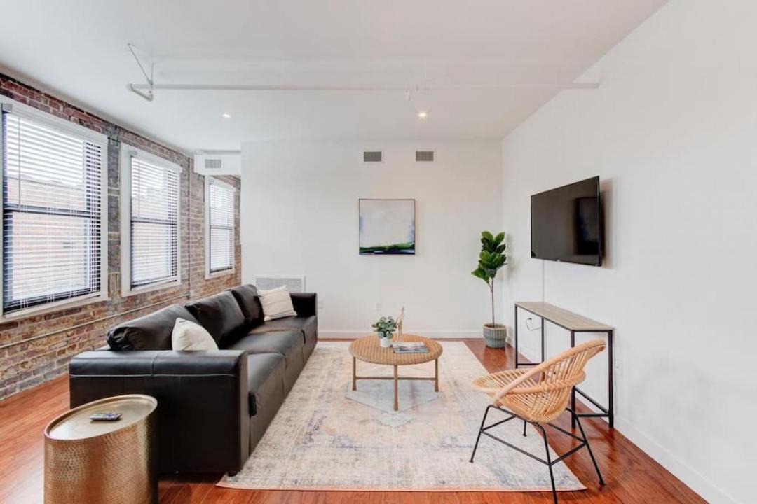 Photo of Livingroom in South Main Historic District