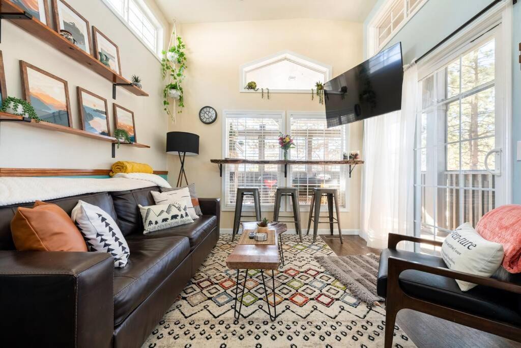 Photo of Livingroom in Woodland Park