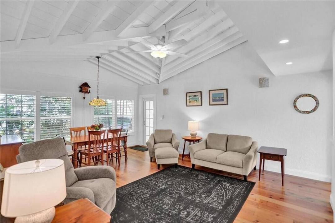 Photo of Livingroom in Victoria Park