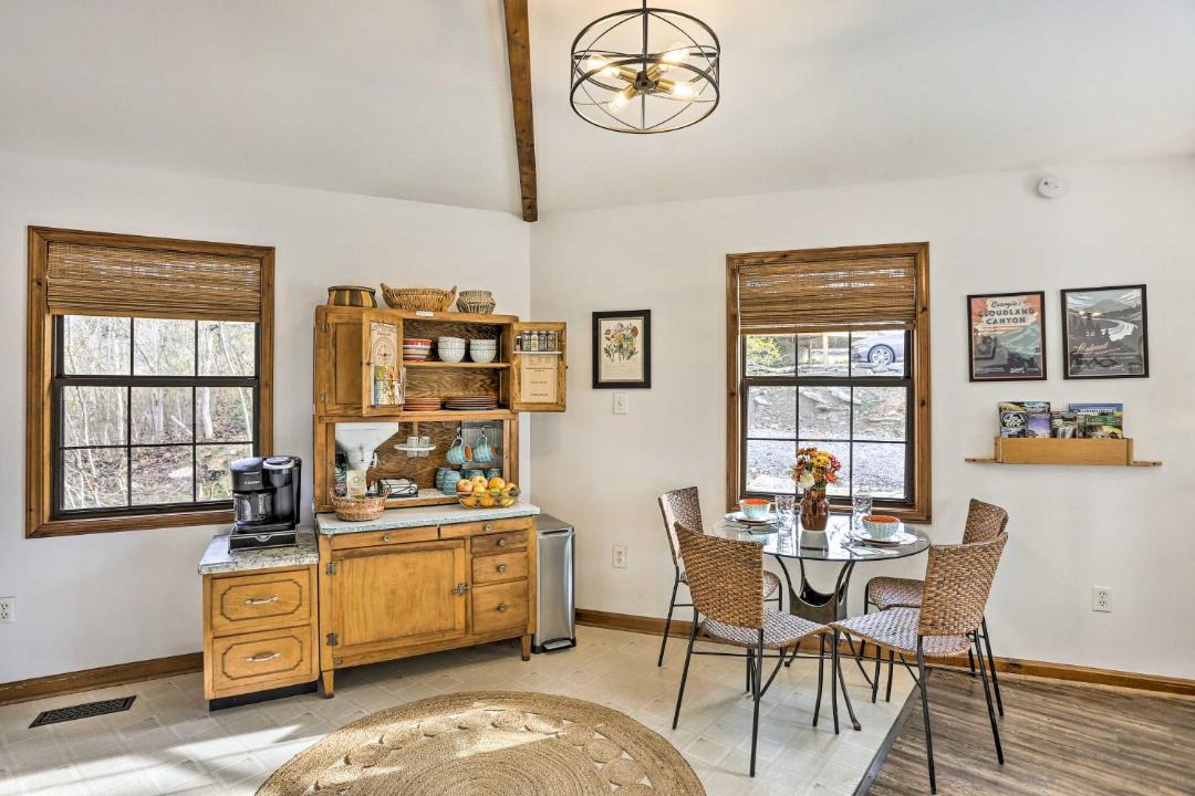 Photo of Livingroom in Trenton