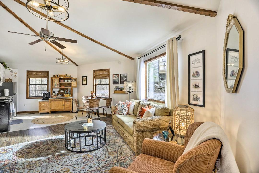 Photo of Livingroom in Trenton