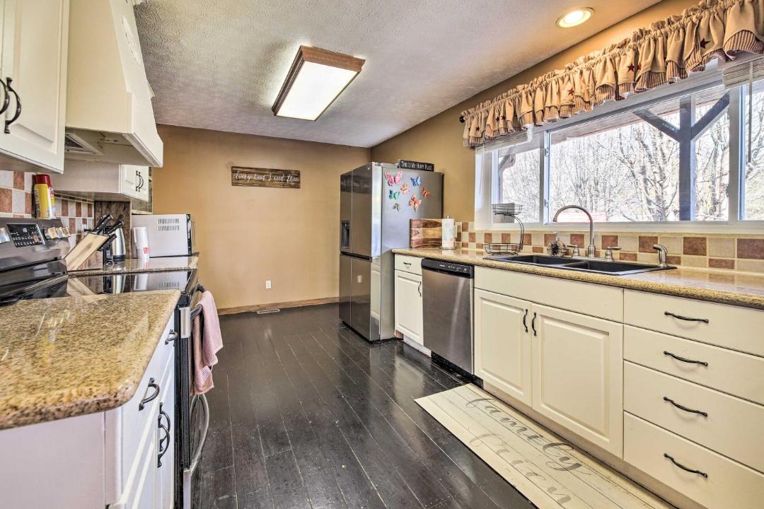 Photo of Kitchen in Kodak