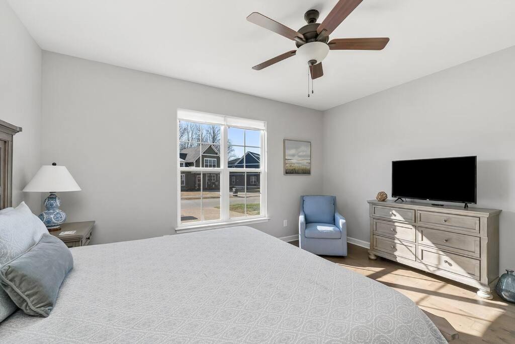 Photo of Bedroom in Tullahoma