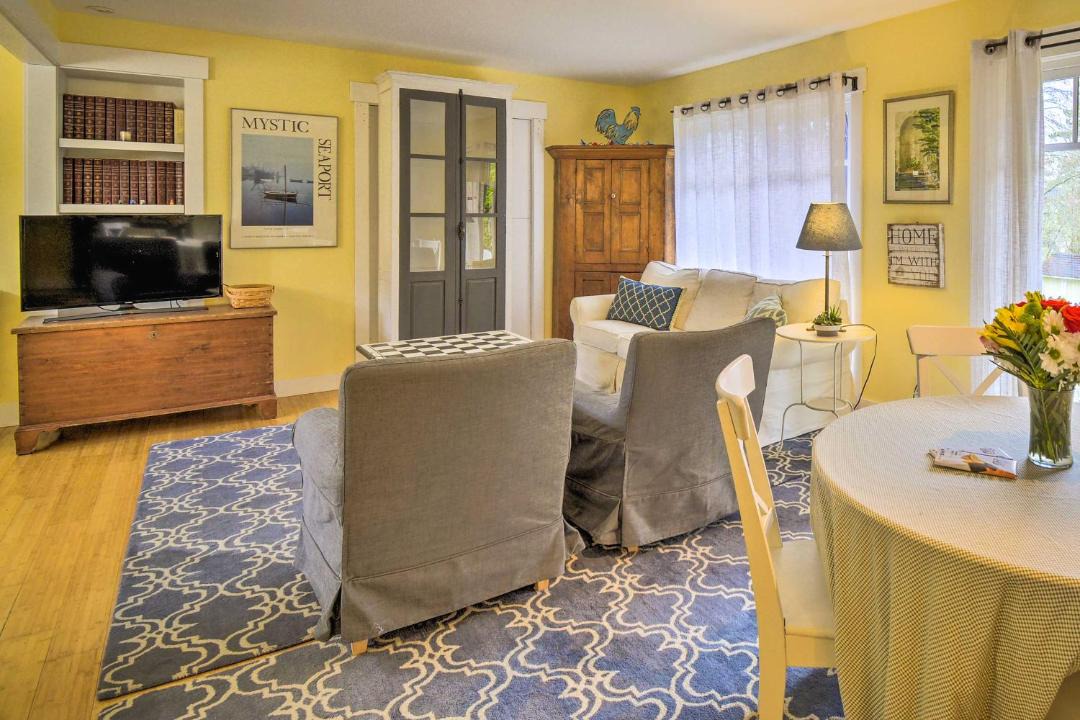 Photo of Livingroom in Bainbridge Island