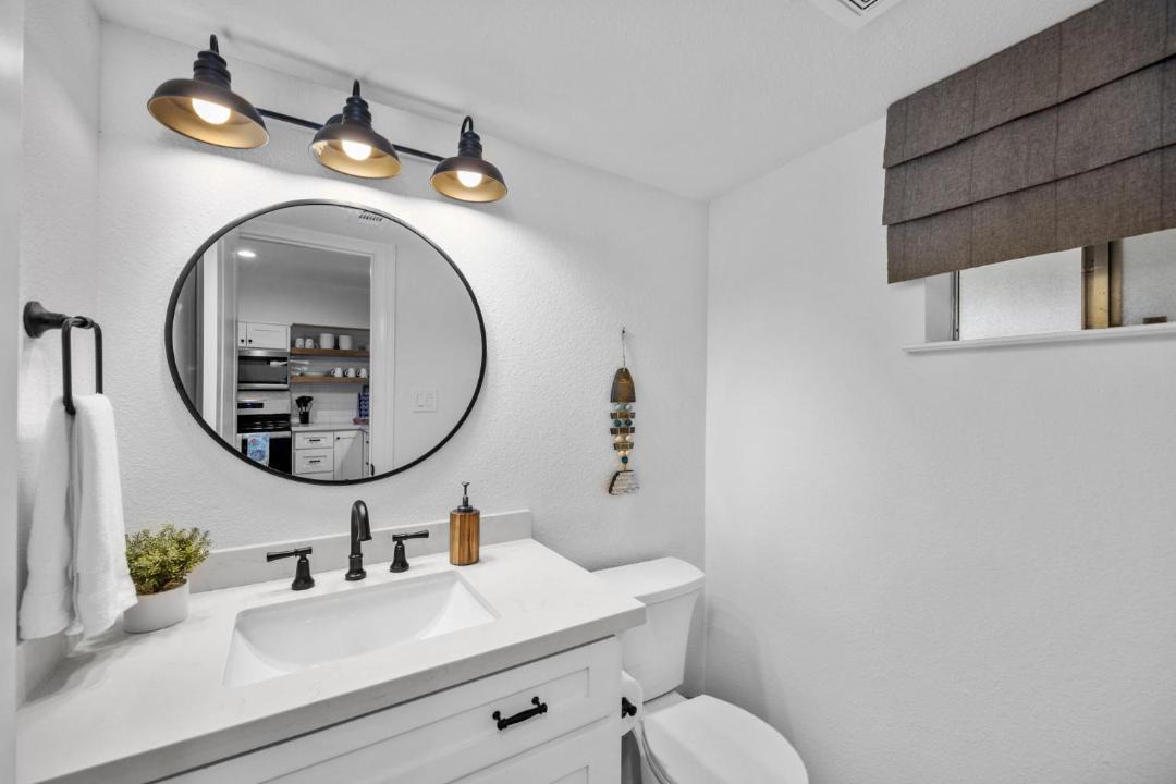 Photo of Bathroom in El Lago