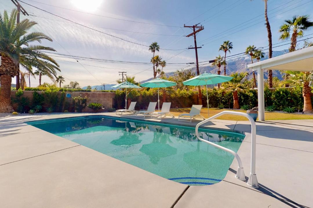 Photo of Outdoor in Racquet Club Estates
