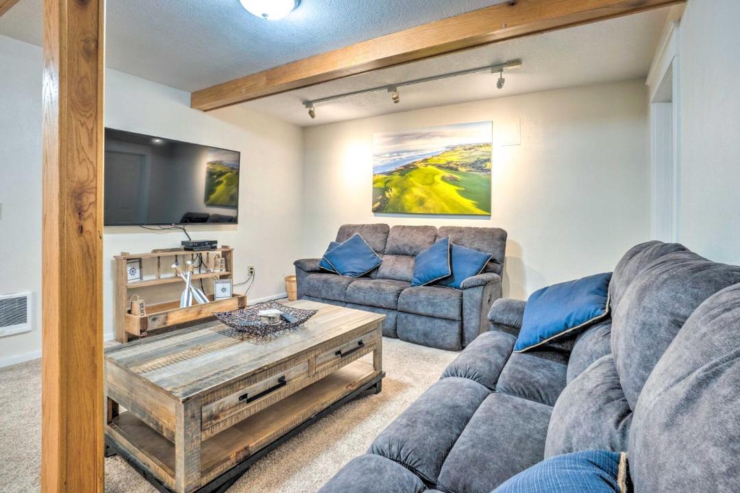 Photo of Livingroom in North Bend