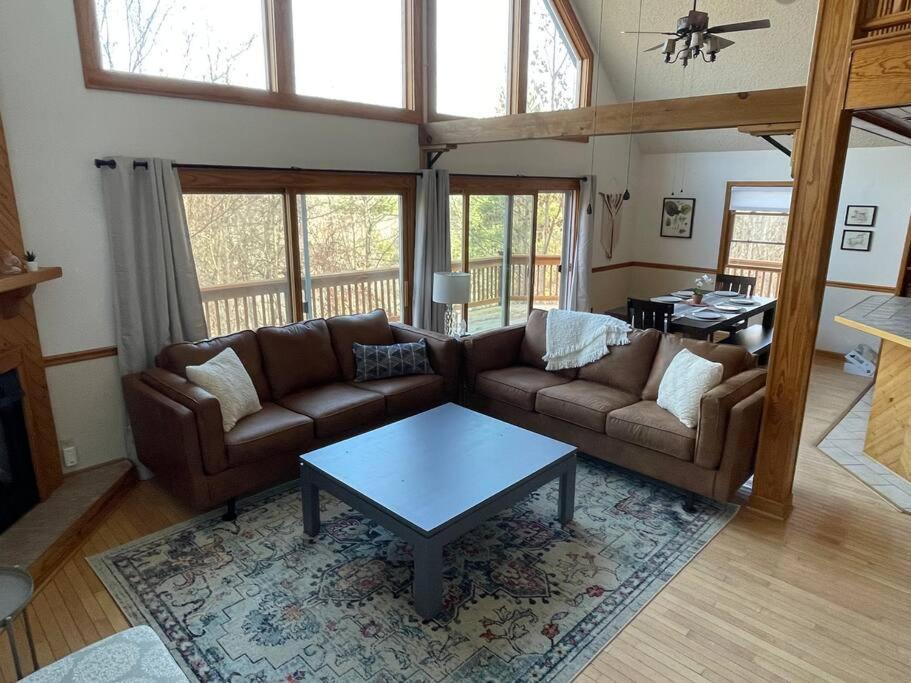 Photo of Livingroom in Hot Springs