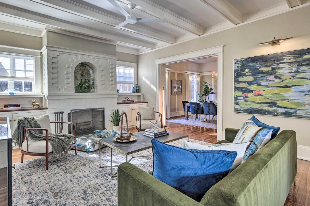 Photo of Livingroom in Crestline Heights