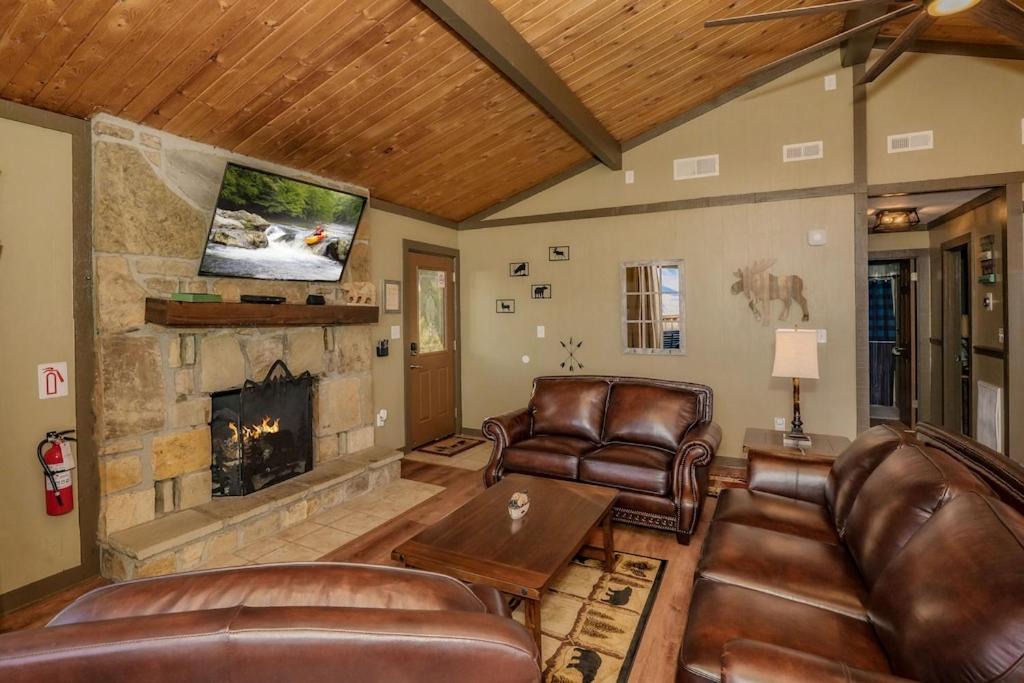 Photo of Livingroom in Chalet Village