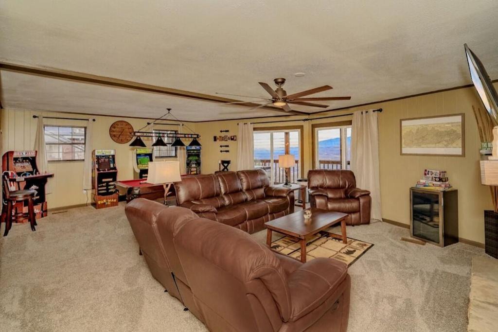 Photo of Livingroom in Chalet Village