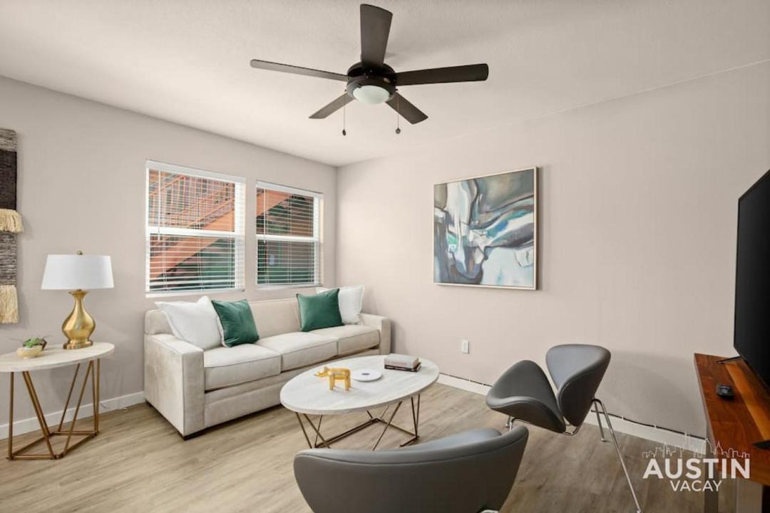 Photo of Livingroom in Brentwood