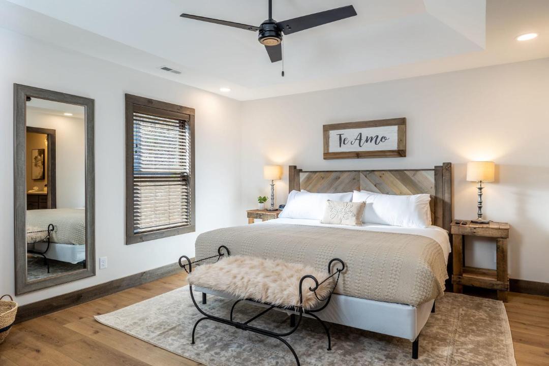 Photo of Bedroom in Townsend