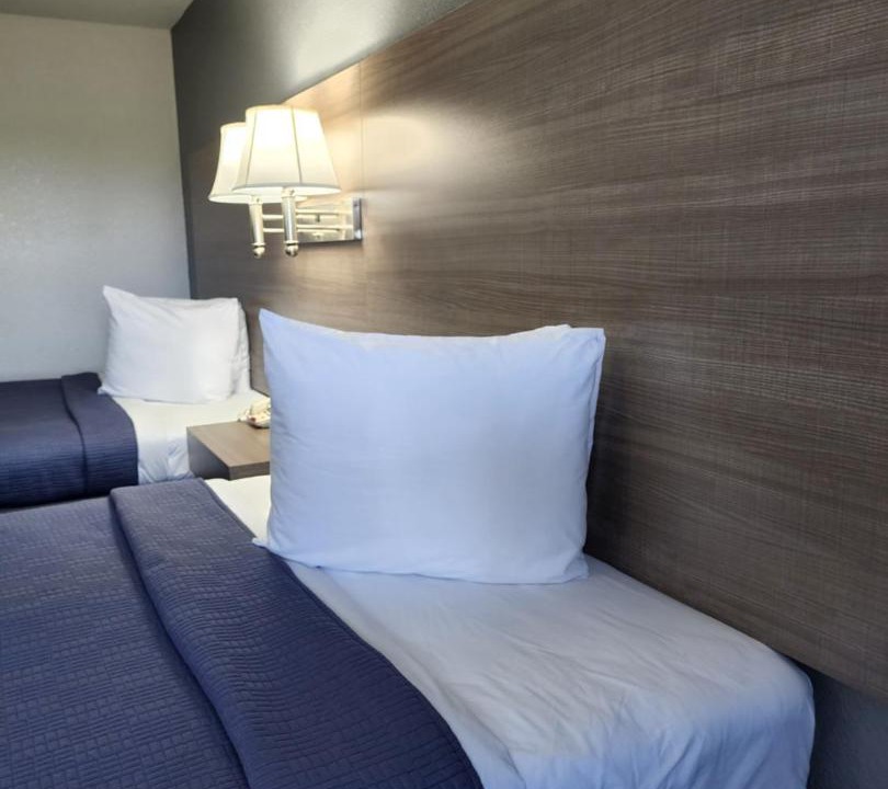 Photo of Bedroom in Hendersonville