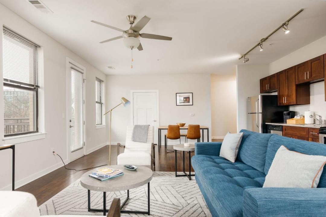 Photo of Livingroom in Music Row