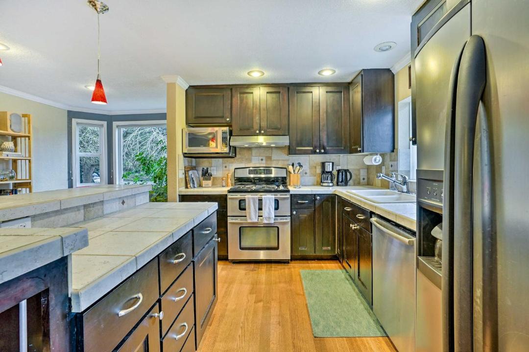 Photo of Kitchen in Picnic Point-North Lynnwood