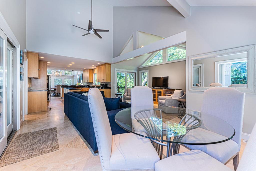Photo of Livingroom in Oceanside