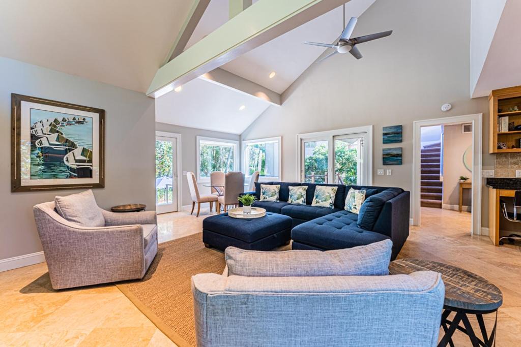 Photo of Livingroom in Oceanside