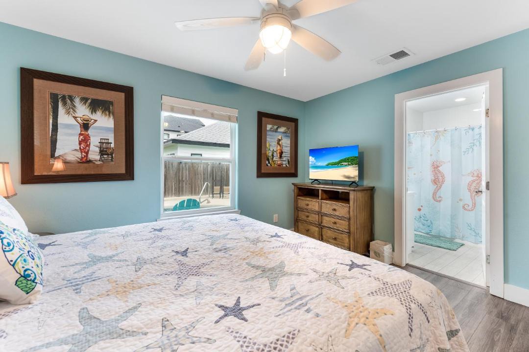 Photo of Bedroom in Safe Harbor