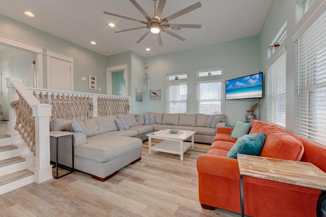 Photo of Livingroom in Safe Harbor