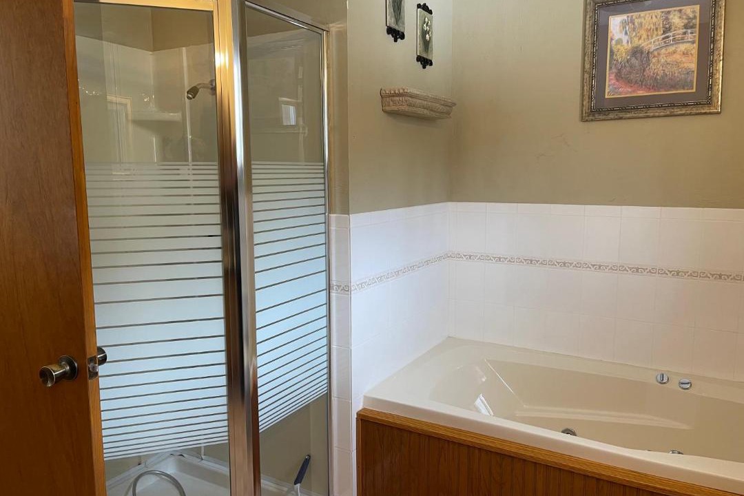 Photo of Bathroom in Red River