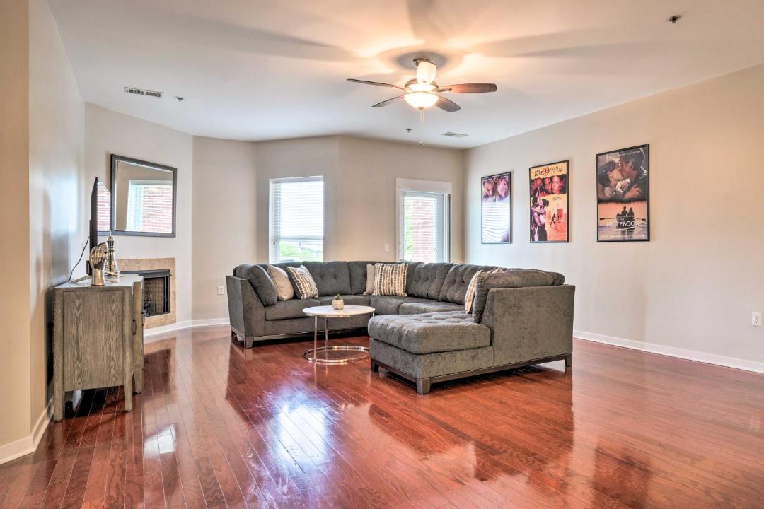 Photo of Livingroom in Pinch District