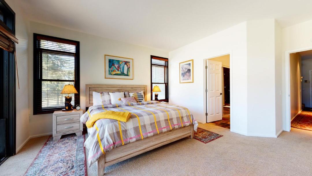 Photo of Bedroom in Mammoth Lakes
