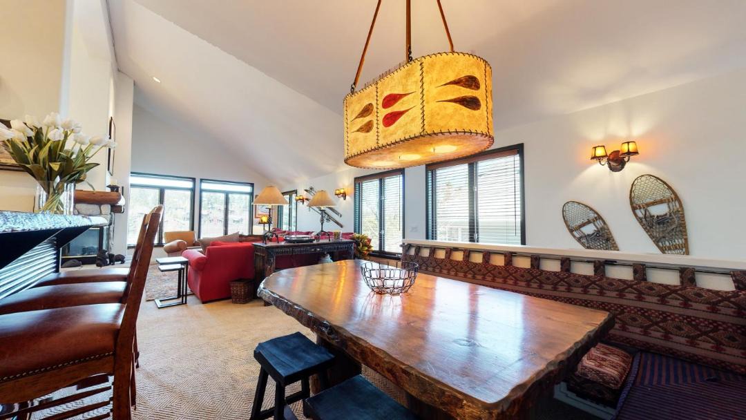 Photo of Livingroom in Mammoth Lakes