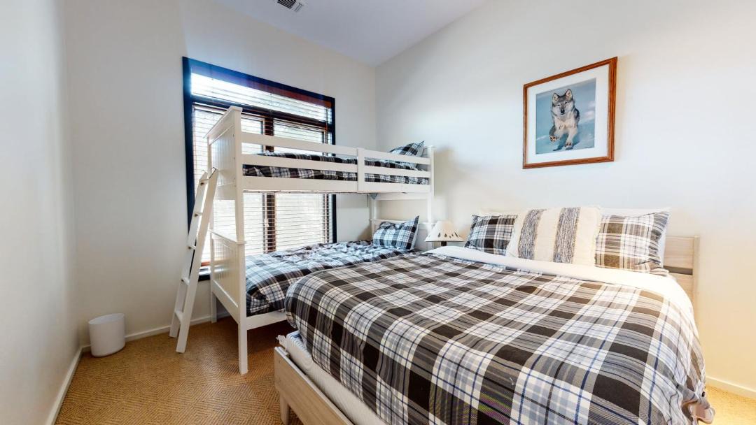Photo of Bedroom in Mammoth Lakes