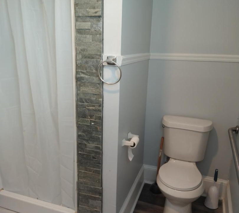 Photo of Bathroom in Winder