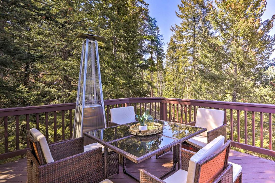 Photo of Patio Balcony in Evergreen Meadows