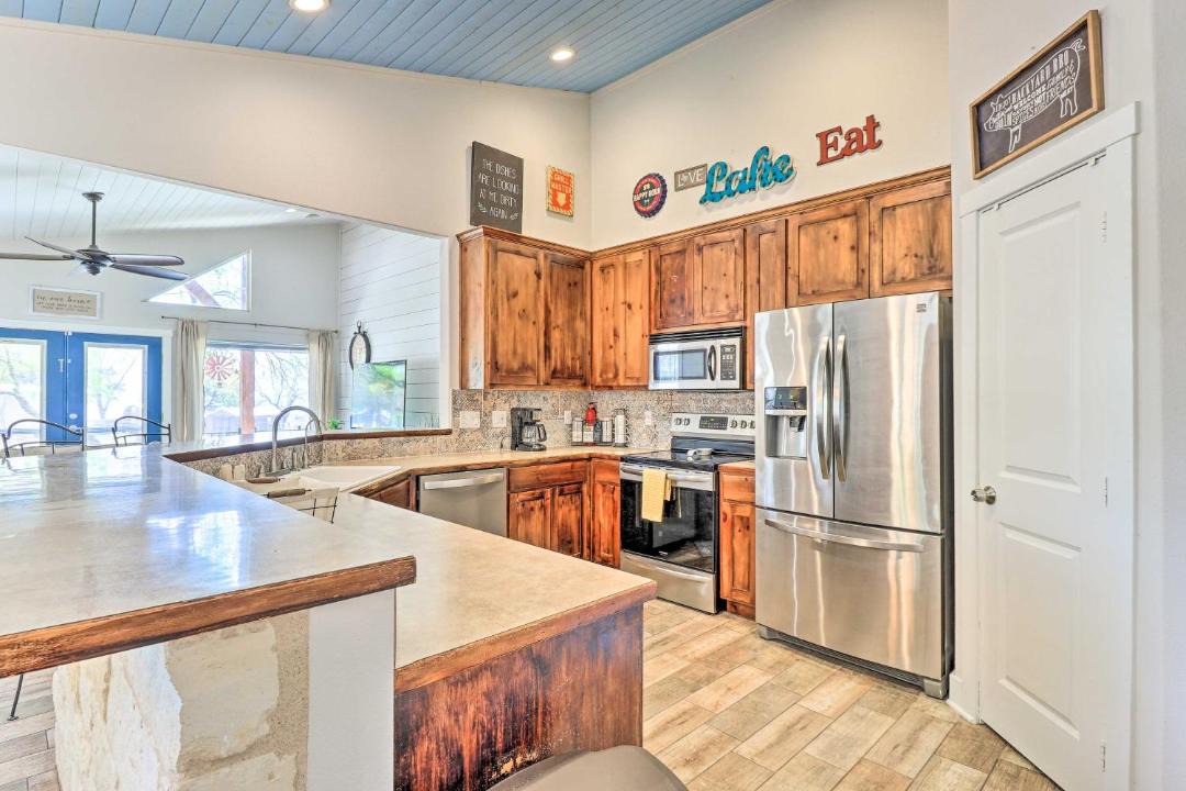 Photo of Kitchen in Silver Creek Village