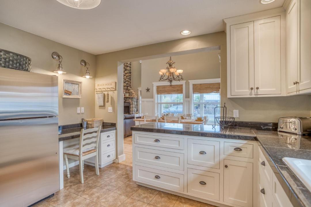 Photo of Kitchen in Manzanita
