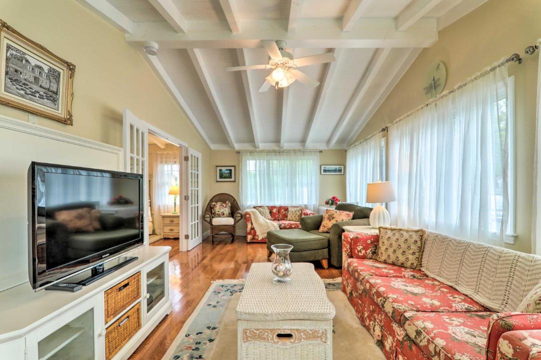Photo of Livingroom in Hyannis Port