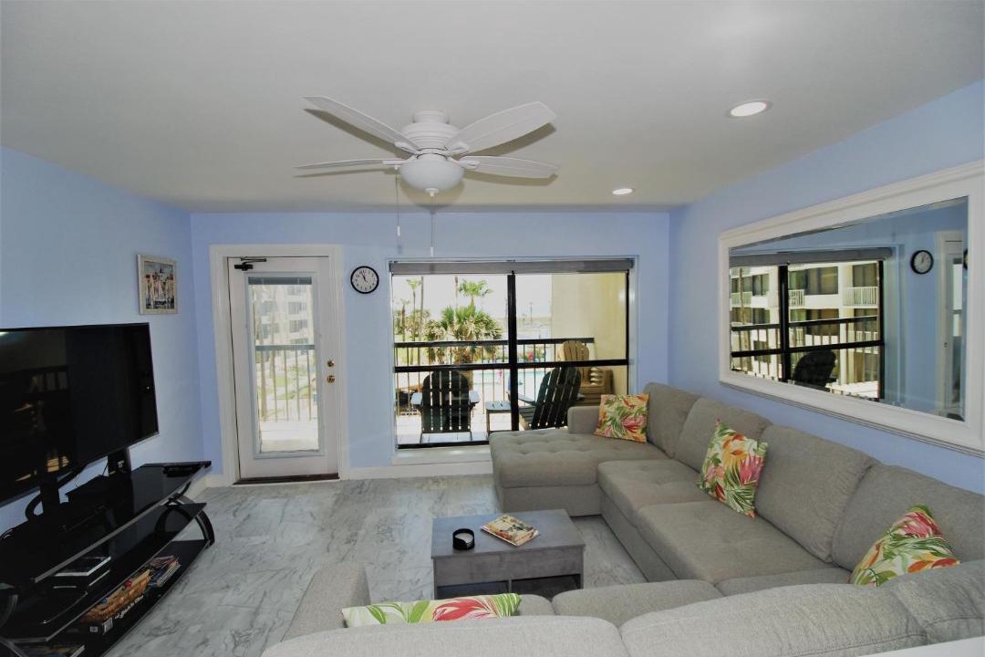 Photo of Livingroom in South Padre Island