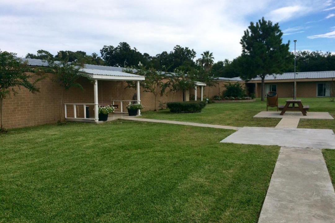 Photo of Others in Alvin