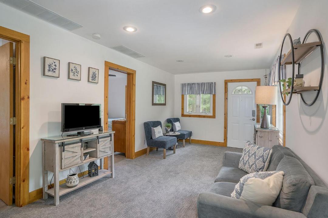 Photo of Others in Shorewood-Tower Hills-Harbert