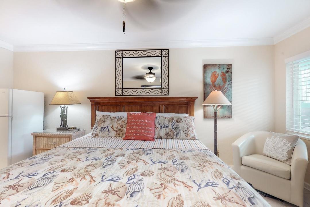 Photo of Bedroom in Pass-a-Grille Historic District