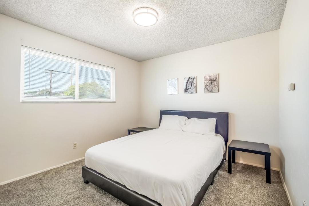 Photo of Bedroom in Pacific Beach