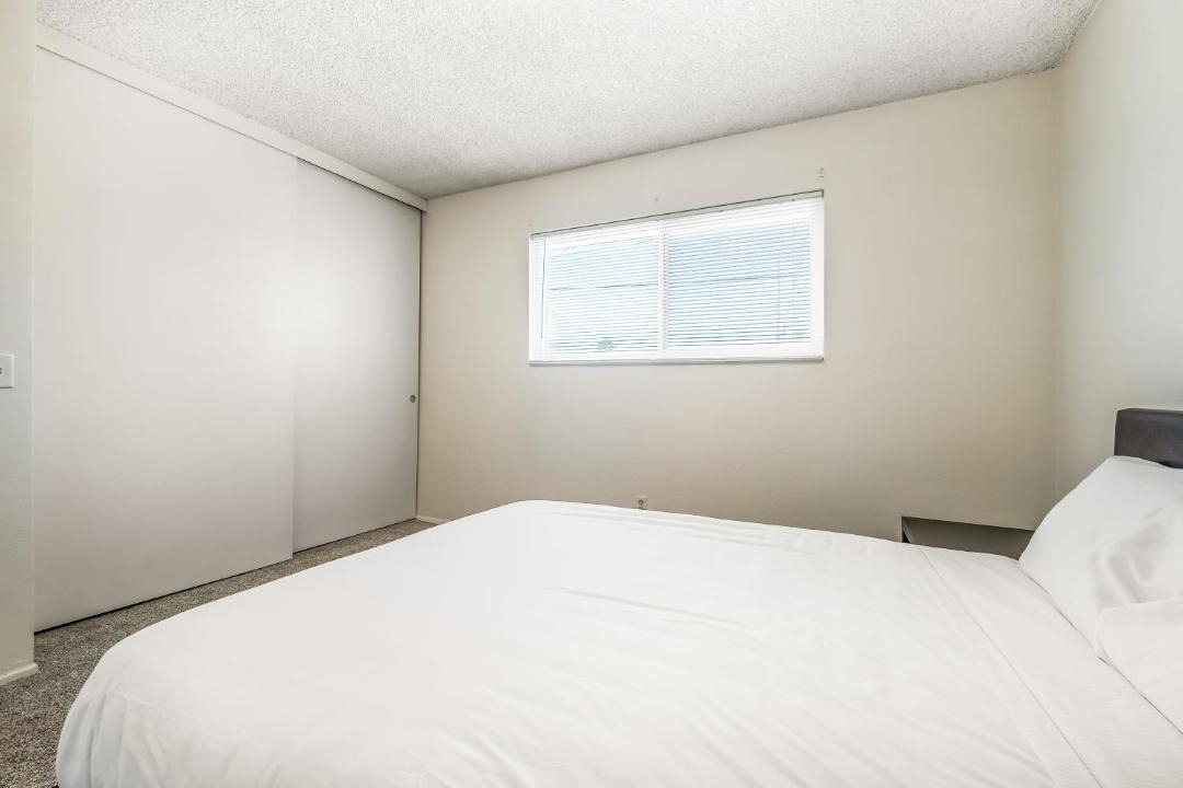 Photo of Bedroom in Pacific Beach