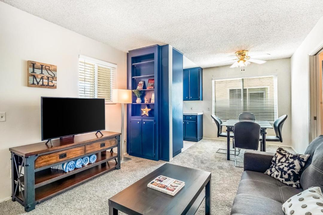 Photo of Livingroom in Pacific Beach