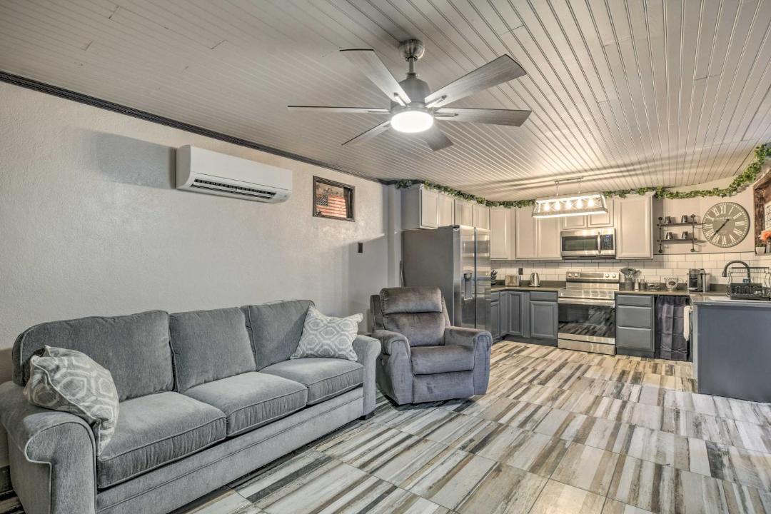 Photo of Livingroom in Central