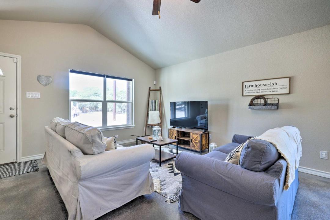 Photo of Livingroom in Spring Branch