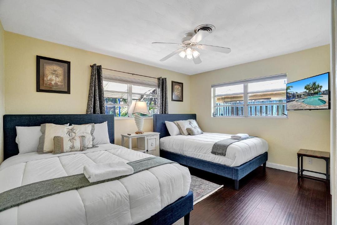Photo of Bedroom in Garden Isles