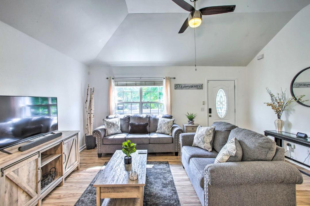 Photo of Livingroom in Springfield
