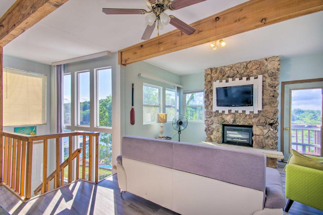 Photo of Livingroom in Lake Ozark