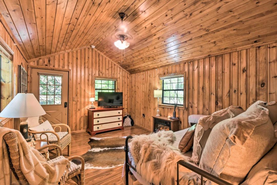 Photo of Livingroom in Clayton