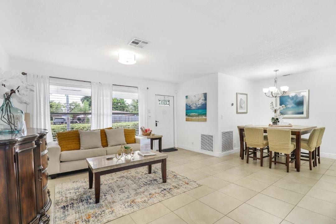 Photo of Livingroom in North Corals